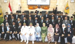 Gubernur Kalsel Sampaikan Pidato di DPRD, Tegaskan Komitmen Membangun Banua