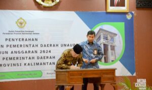 Gubernur Kalsel Serahkan LKPD 2024 Ke BPK