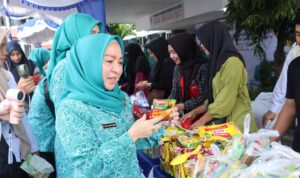 HKG PKK Ke-53, TP PKK Kalsel Gelar Sunatan Massal, Pasar Murah hingga Pemberian Paket Sembako