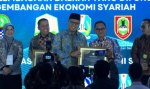 Kalsel Kembali Raih Anugerah Adinata Syariah 2025