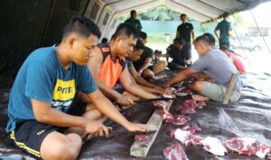 Kodim 1013 Mtw Bagikan Daging Kurban kepada Warga pada Idul Adha 1446 H