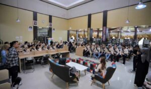 Perpustakaan Palnam Dispersip Terima Kunjungan dari Bintang Aksel Bank Kalsel