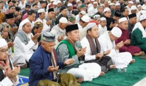 Wakil Bupati Murung Raya Shalat Idul Adha 1446 H/2025 di Masjid Agung