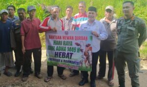 Hari Raya Idul Adha 1446 H. Heriyus- Rahmanto Sumbang Dua Ekor Sapi Kurban Dari Dana Pribadi