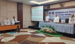 Dinsos Kalsel Gelar Bimtek Penanganan Tuna Sosial 2025
