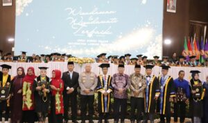 Gubernur H. Muhidin Ajak Lulusan ULM Berkontribusi untuk Pembangunan Kalimantan Selatan