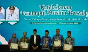Gubernur H. Muhidin Himbau Pengusaha dan Umat Islam Salurkan Zakat melalui BAZNAS