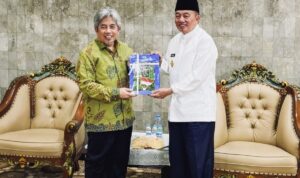 Gubernur H. Muhidin Terima Dokumen Laporan Hasil Evaluasi APBD 2024 dari BPKP Perwakilan Kalsel