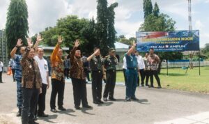 Gubernur H. Muhidin dan Wagub Hasnuryadi Antar Kepulangan Kepala BIN Muhammad Herindra di VIP Room Bandara Syamsuddin Noor