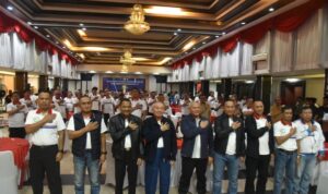 Gubernur Kalsel H. Muhidin Hadiri Turnamen Domino Kapolda Cup 2025