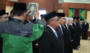 Gubernur Muhidin Evaluasi Kinerja Sekda dan Pejabat Pratama