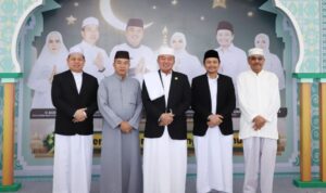 Lebaran, Keluarga Gubernur H. Muhidin Sungkeman dan Open House Bersama Wagub dan Pj. Sekdaprov