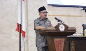 Paripurna DPRD Kalsel, Gubernur Kalsel Tanggapi Rancangan Perda