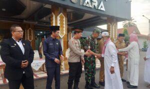 Pj Bupati Sambut Kepulangan Jamaah Haji, Harap Jadi Teladan Masyarakat