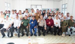 Bupati Murung Raya Serahkan Bantuan Herbisida Untuk Dukung Perluasan Tanam Padi Gogo di 10 Kecamatan