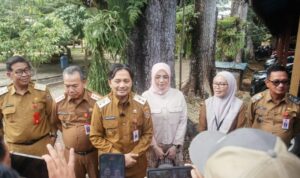 Wagub Hasnuryadi dan Istri Hj. Ellyana Trisya Silaturahmi ke Pegawai Pemprov, Pastikan Semangat Bekerja Berikan Pelayanan Terbaik
