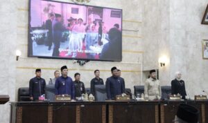 Wagub Kalsel Sampaikan Perubahan Pokok APBD 2025 di Rapat Paripurna DPRD