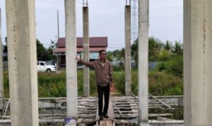 Anggota DPRD Tinjau Bangunan Kantor Baru Kelurahan Selat Hulu