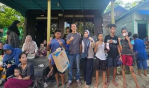 Akhirudin Sumbang Dana Pribadi Untuk Lomba Meriahkan HUT RI di Dua Desa