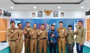 Ketua DPRD Murung Raya Presentasikan Usulan Pembangunan SMK di Desa Batu Tojah Kecamatan Batura