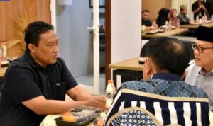 Pj Bupati Sambut Kedatangan Wagub Kalteng dan Bupati Bartim untuk HUT ke-75 Kabupaten Barut