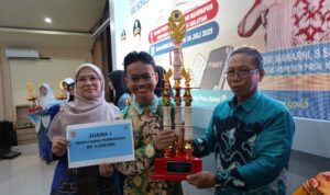 Siswa SMAN 1 Banjarmasin Juara Lomba Resensi Buku SMASederajat