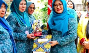 TP PKK Teweh Selatan Menang Lomba Masak Serba Ikan di Sekretariat PKK