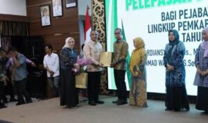 Hormat Terakhir untuk Pejabat Eselon II Batola yang Purna Tugas