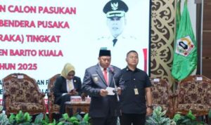 Bupati Bahrul Ilmi Kukuhkan Paskibraka Batola 2025