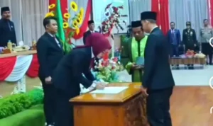 Ahmad Ridho Resmi Gantikan Suripto di DPRD Batola