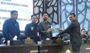 DPRD Banjarmasin Sahkan Perda Insentif Investasi untuk Tarik Investor