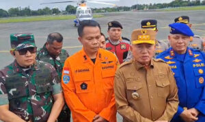 Gubernur Kalsel Muhidin Pantau Perkembangan Pencarian Helikopter Hilang di Tanah Bumbu
