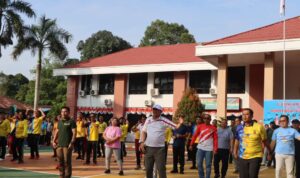 Olahraga Bersama Satukan Instansi di Bartim Jelang HUT RI