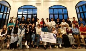 PT BEK Salurkan Beasiswa untuk Mahasiswa Ring 1 Tambang