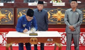 DPRD Murung Raya Gelar Paripurna ke-7, Bahas Dua Raperda dan Serahkan Pertanggungjawaban APBD 2024