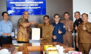 Dorong Mutu Pendidikan dan Kesehatan, Bupati Murung Raya Teken MoU dengan UMBJM