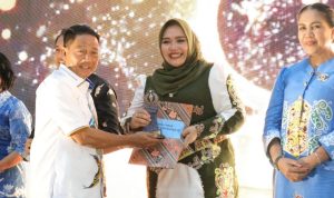 Dina Maulidah Raih Penghargaan Tokoh Inovatif dan Inspiratif