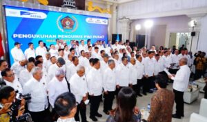 PWI Pusat Resmi Dilantik, Tanda Pers Indonesia Kembali Satu Haluan