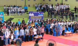 Bupati Heriyus Hadiri Malam Anugerah Pemuda Berprestasi dan Penutupan Pekan Kreativitas Pemuda