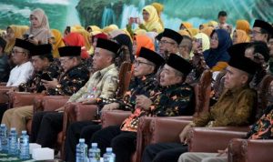 CRM Award VI: Gubernur Ajak Masjid Jadi Pusat Pemberdayaan Ekonomi Umat