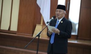 Gubernur Muhidin Lantik 11 Pejabat Baru, Tekankan Profesionalisme