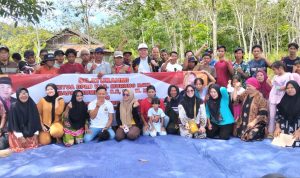 Ketua dan Anggota DPRD Mura Bersilaturahmi Dengan Warga RT 3 Desa Danau Usung