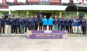 Bupati Heriyus Resmi Buka Turnamen Sepak Bola Bupati Cup I HEBAT 2025