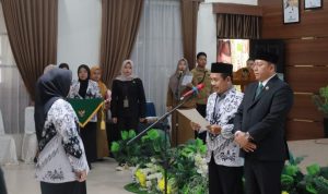 Hj. Noor Hayati Dikukuhkan sebagai Ibunda Guru PGRI Batola