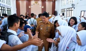 SMPN 1 Muara Teweh Terima Bantuan SIP Pintar