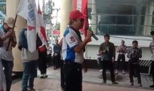 Eks Karyawan Grand Mentari Hotel Demo Tuntut Pesangon Tak Dibayar Sejak 2021