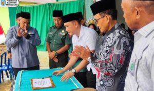Asisten Setda Murung Raya Mewakili Bupati Resmikan Kantor MUI di Puruk Cahu