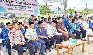 Rumiadi Hadiri Pembukaan Pasar Ramadan 1447 H di Halaman Masjid Agung, DPRD Dukung Penguatan UMKM