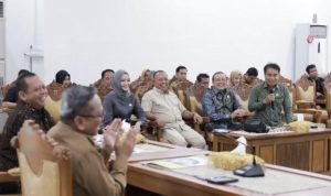Desa Dambung Raya Diminta Tingkatkan Pelayanan Publik