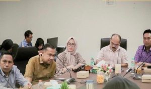 Mobil Listrik Pejabat Hemat Namun Disoal Momentum